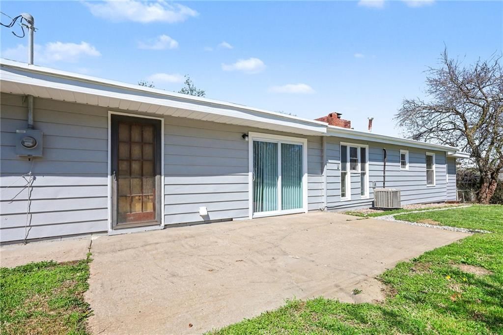 2119 S Lees Summit Road S — photo 25
