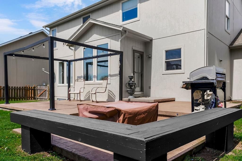 18447 W 154th Terrace — photo 30