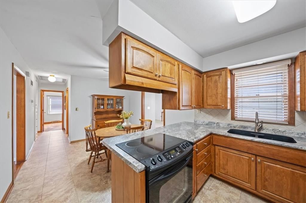 713 S Church Street — photo 13