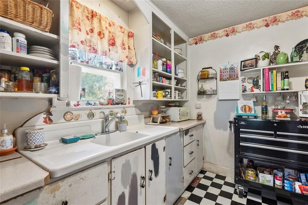 5401 NE Russell Road — photo 17