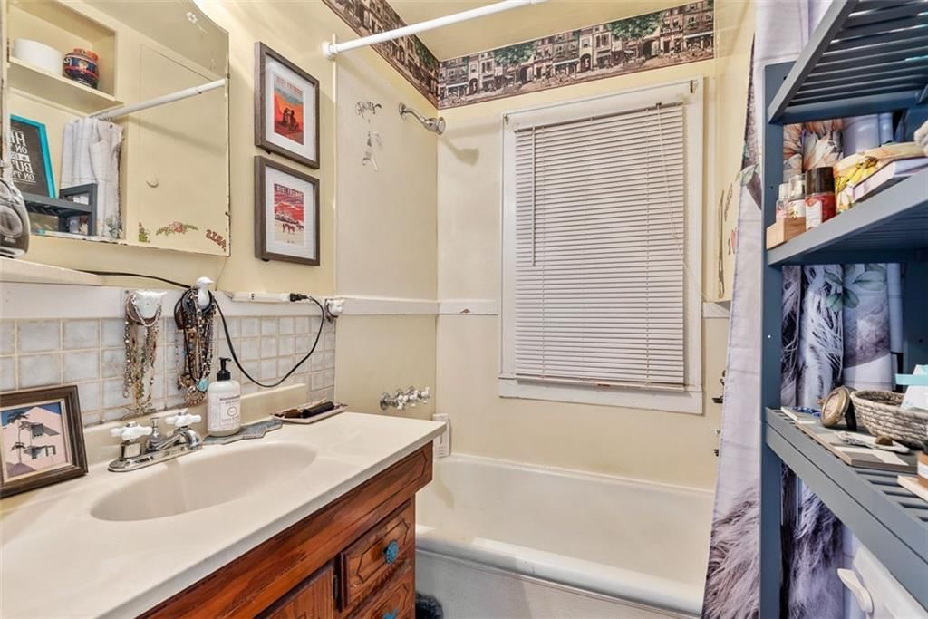 5401 NE Russell Road — photo 22