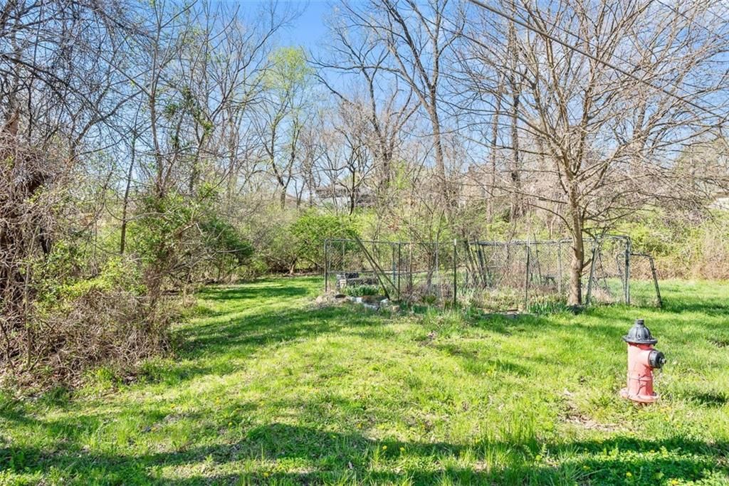 5401 NE Russell Road — photo 34