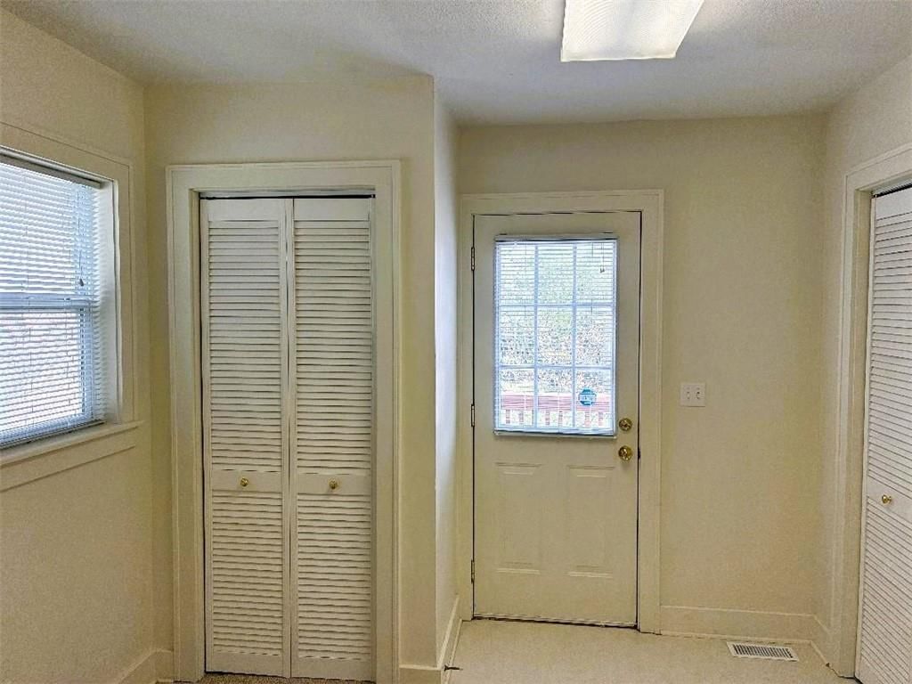 222 W 73rd Terrace — photo 15