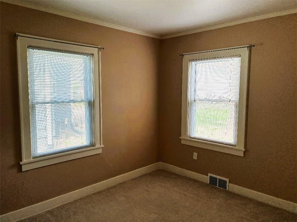 222 W 73rd Terrace — photo 20