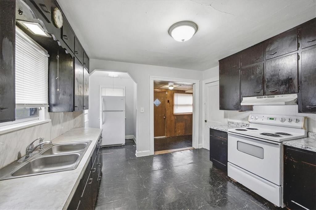 2618 Georgia Avenue — photo 10