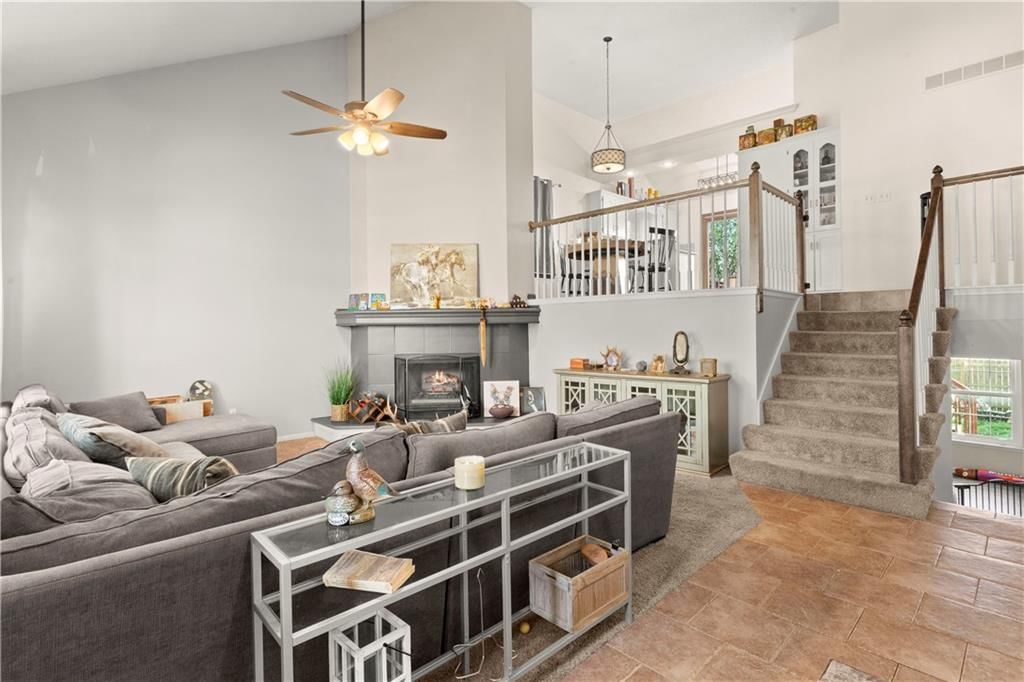 213 NE Dreamweaver Avenue — photo 11