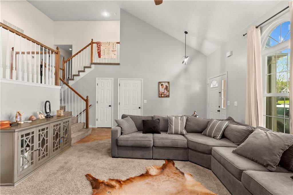 213 NE Dreamweaver Avenue — photo 14