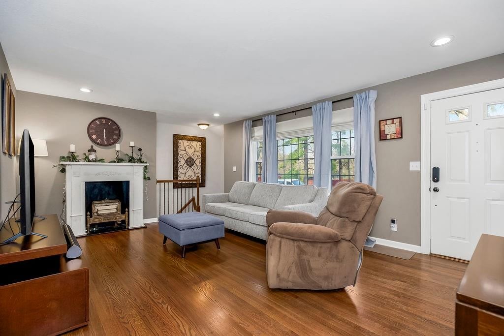 7522 HARDY Street — photo 4