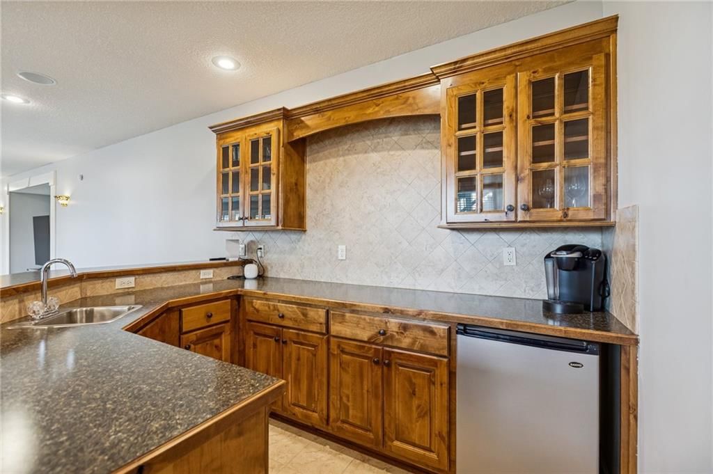 15002 S Glen Eyrie Street — photo 34