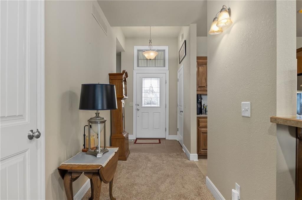 4504 Stonebridge Drive W — photo 2