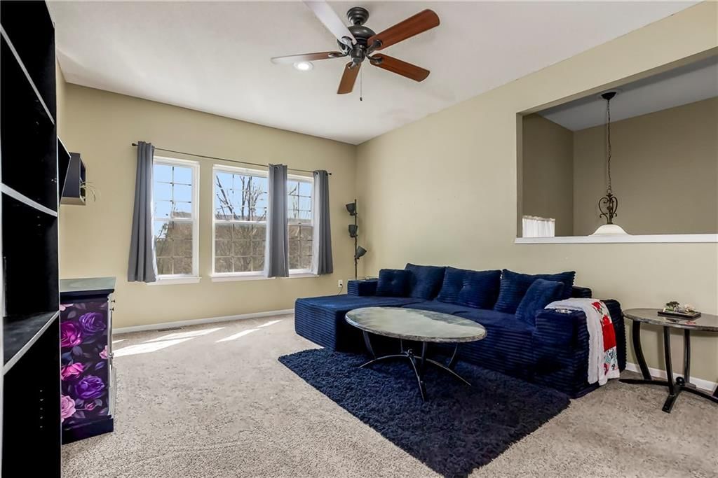 742 S WOODSON Lane — photo 5