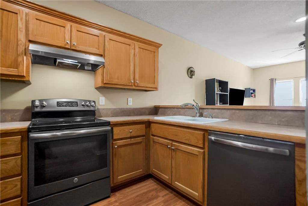 742 S WOODSON Lane — photo 10