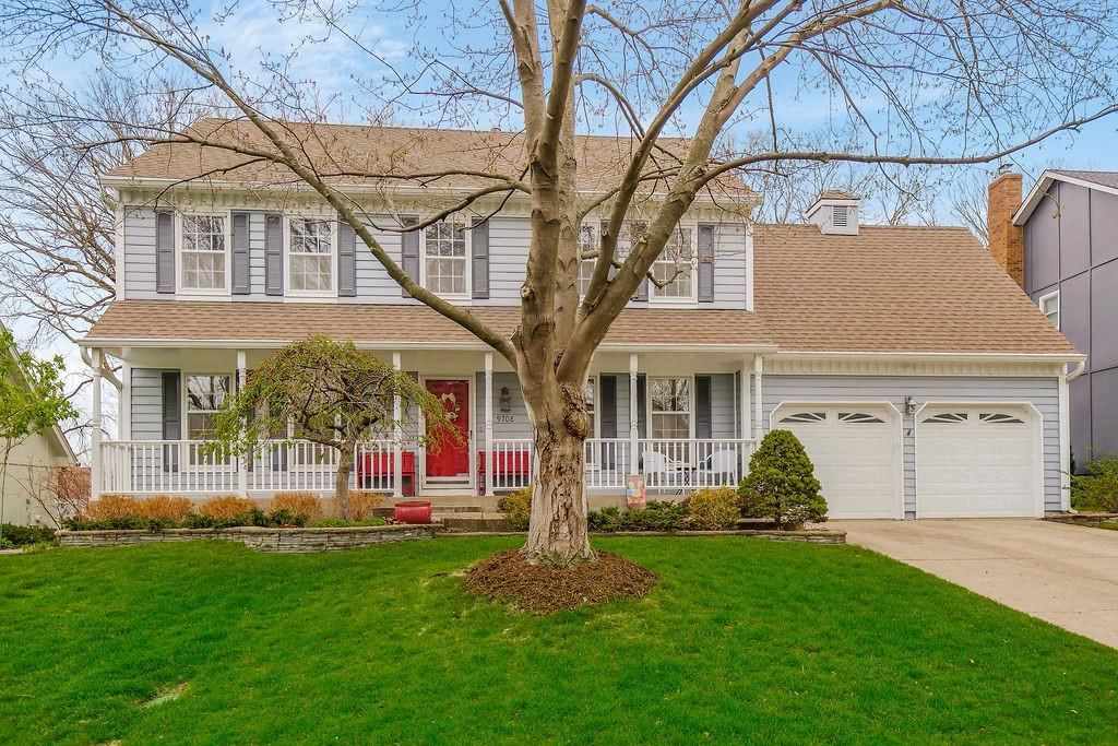 9708 W 121st Terrace, Overland Park, KS