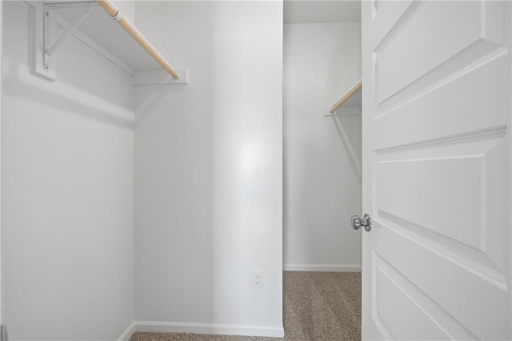 19427 Lincoln Street — photo 11