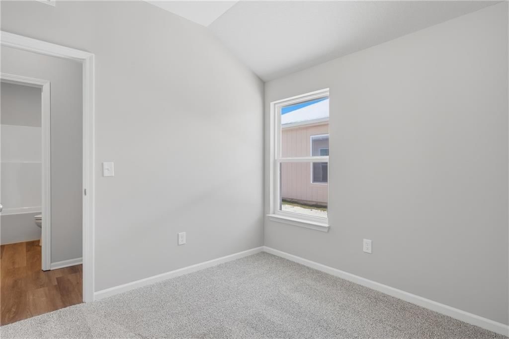 19427 Lincoln Street — photo 18