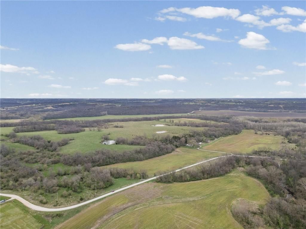 18997 Bolling Road, Lawson, MO