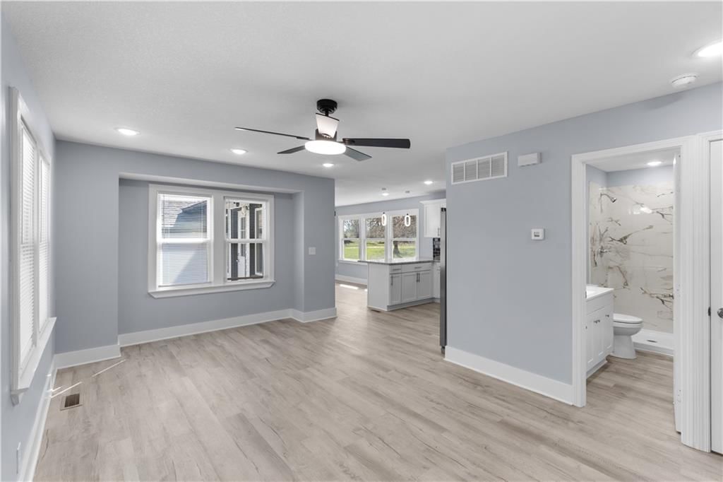 3247 Brown Avenue — photo 4