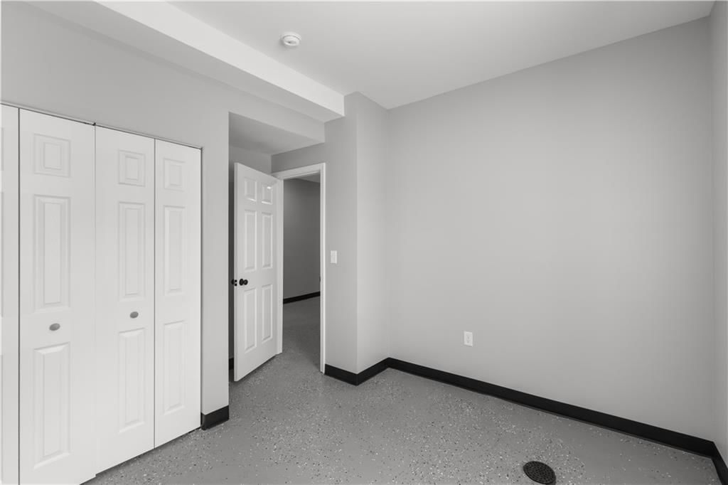 3247 Brown Avenue — photo 23