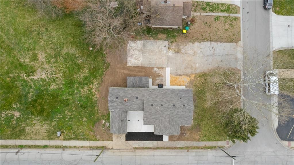 3247 Brown Avenue — photo 31