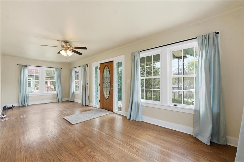 116 N Fairview Avenue — photo 3