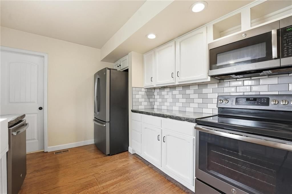 116 N Fairview Avenue — photo 11