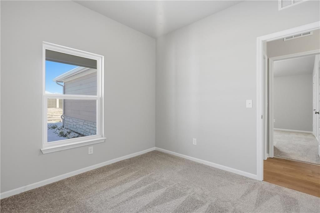 19435 Lincoln Street — photo 14