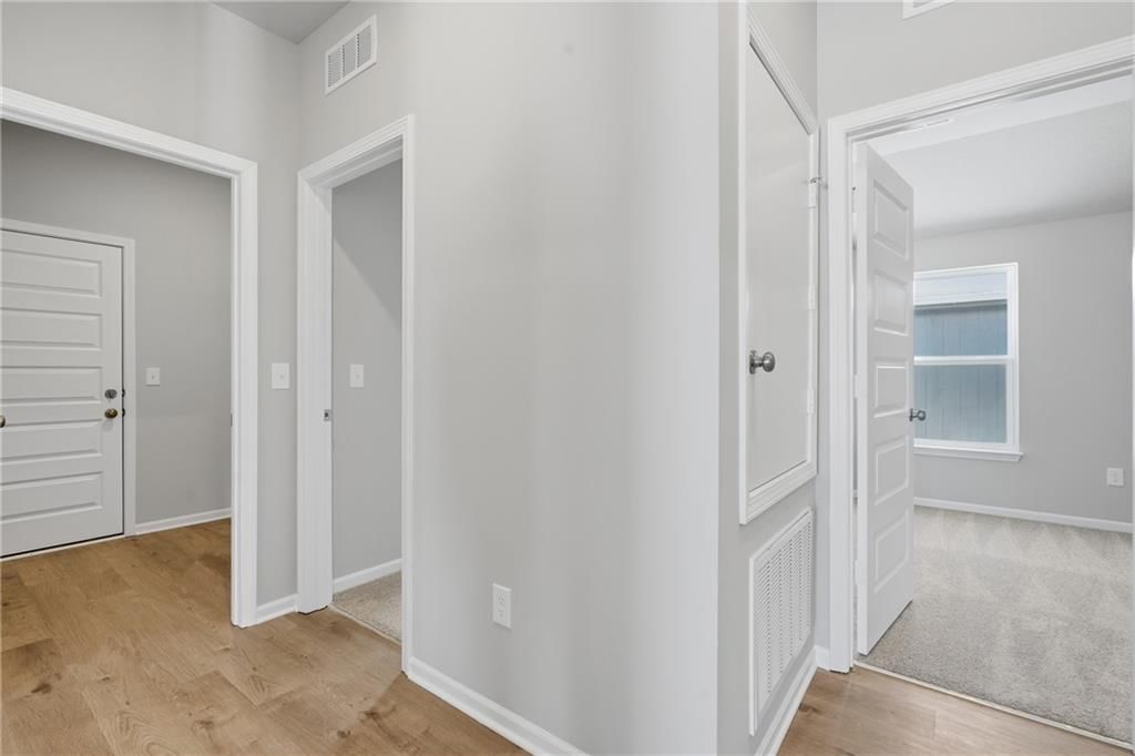 19435 Lincoln Street — photo 18