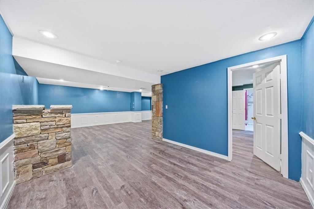 15410 Robinson Street — photo 27