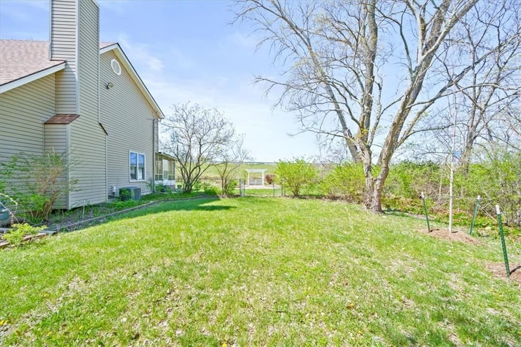15410 Robinson Street — photo 35