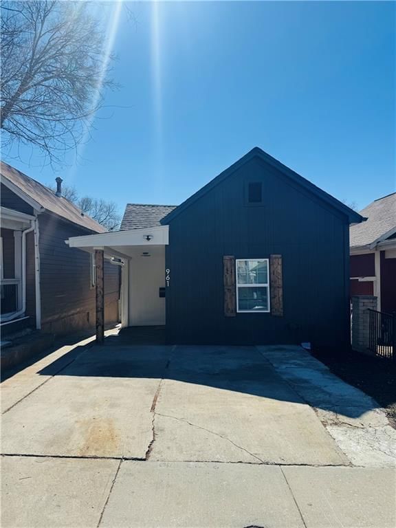 961 Tenny Avenue, Kansas City, KS
