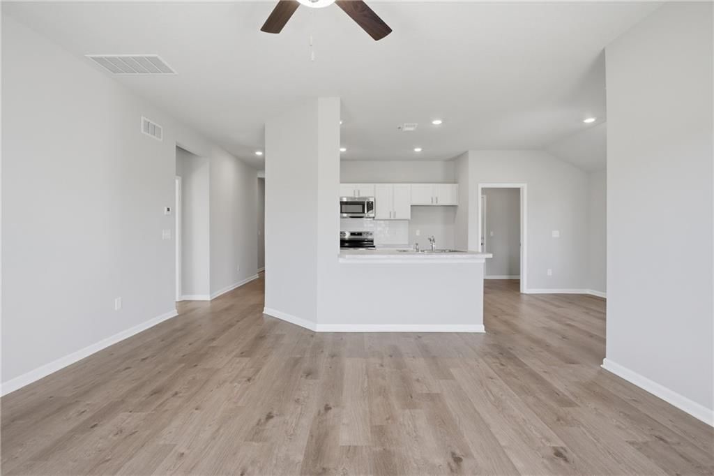 20217 W 194th Terrace — photo 6