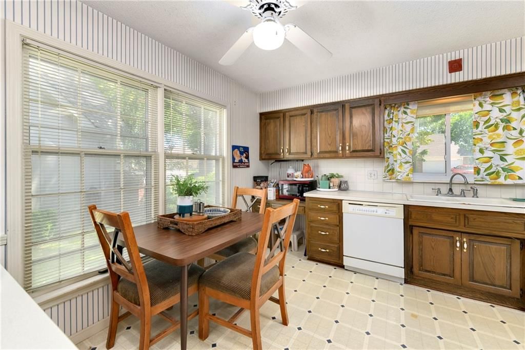 10941 Nieman Road — photo 12