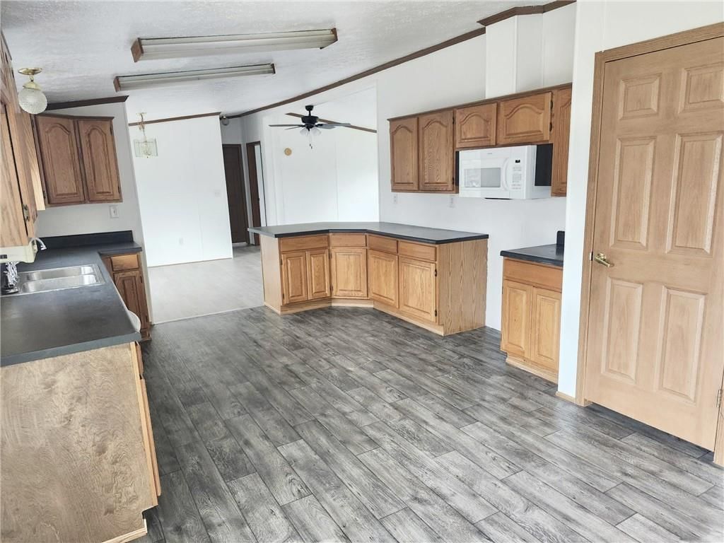 500 W Cain Street — photo 6