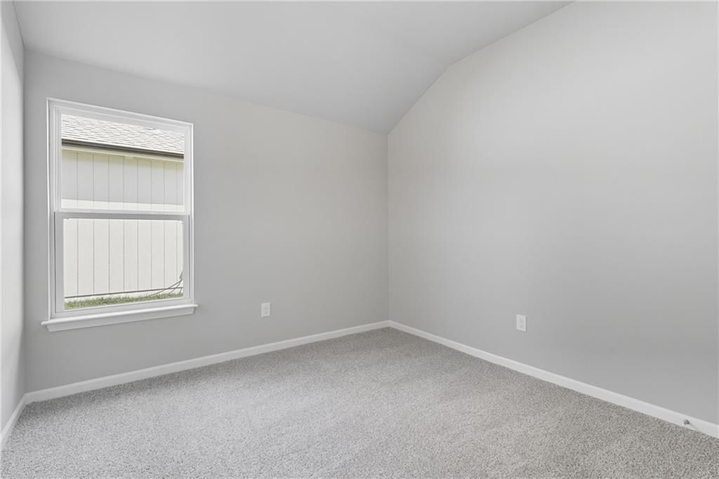 19443 Lincoln Street — photo 16