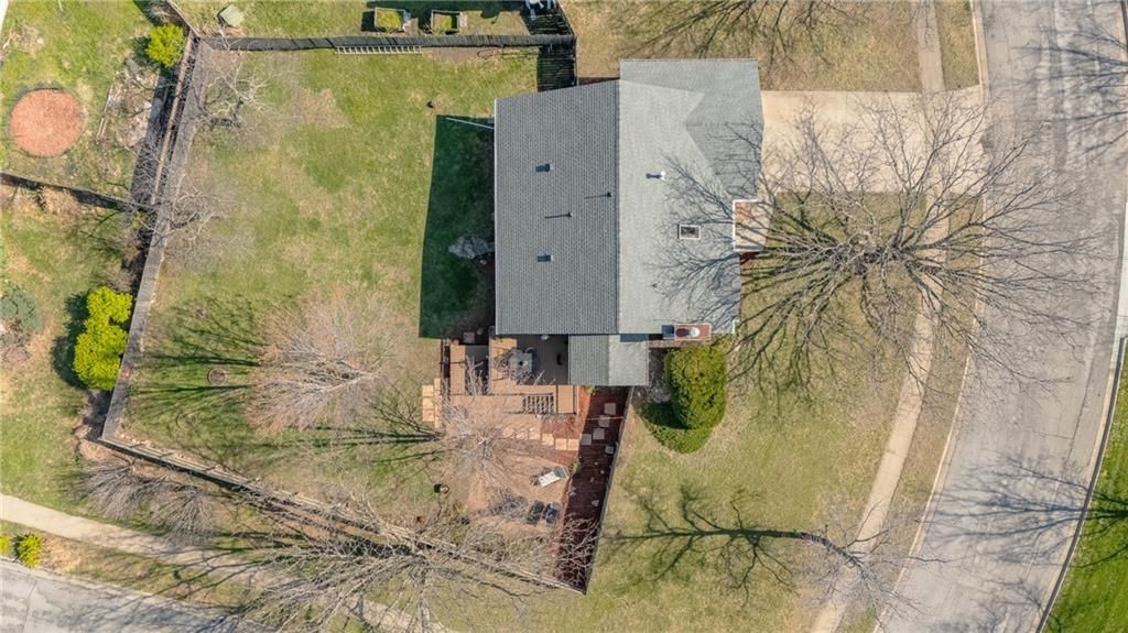 1029 Eldridge Street — photo 3