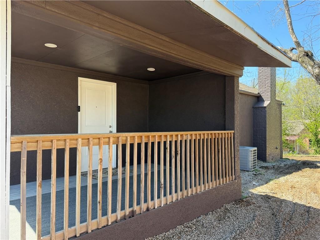 837 Euclid Street — photo 3