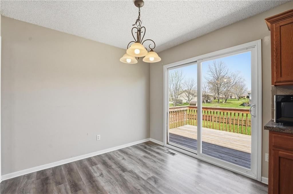 705 Marguerite Street — photo 13