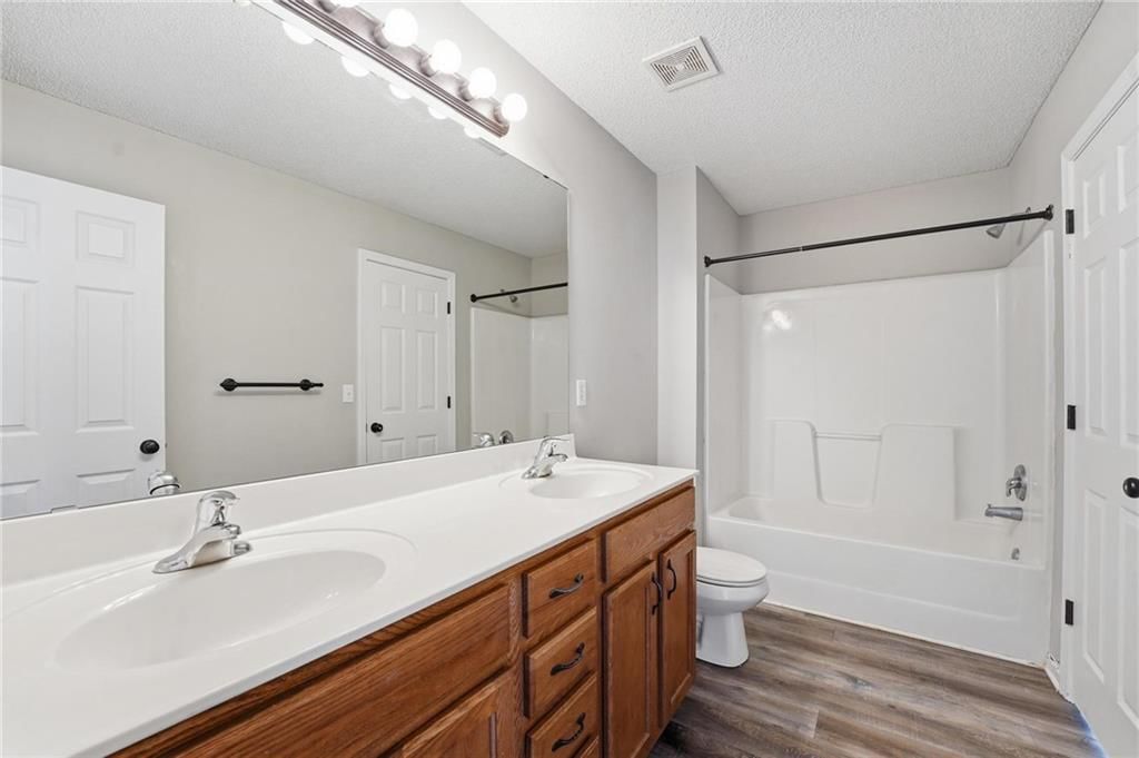 705 Marguerite Street — photo 21