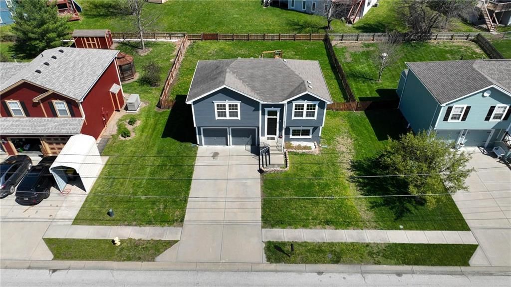 705 Marguerite Street — photo 36