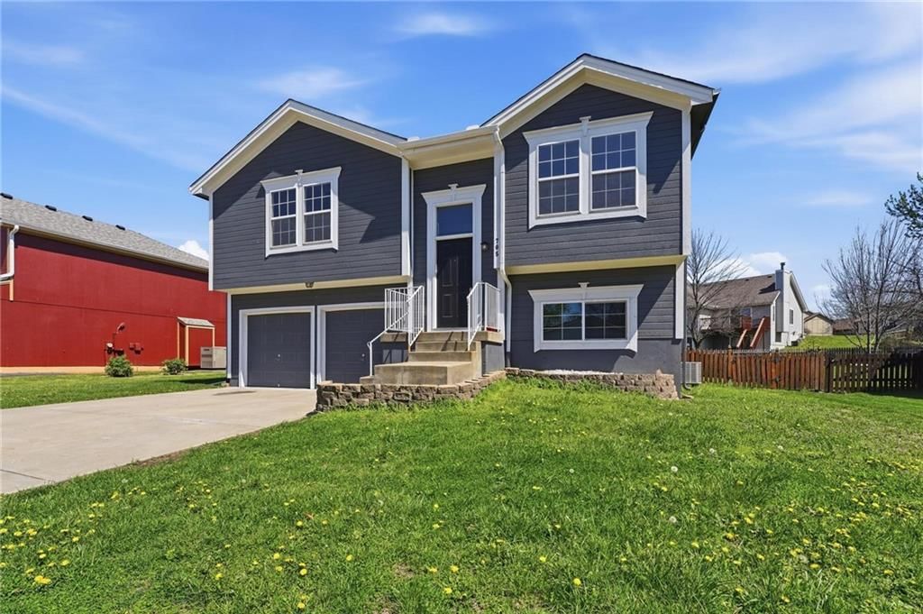 705 Marguerite Street — photo 45