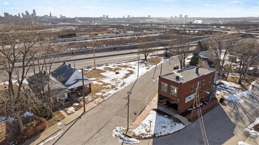 205 Orchard Street — photo 11
