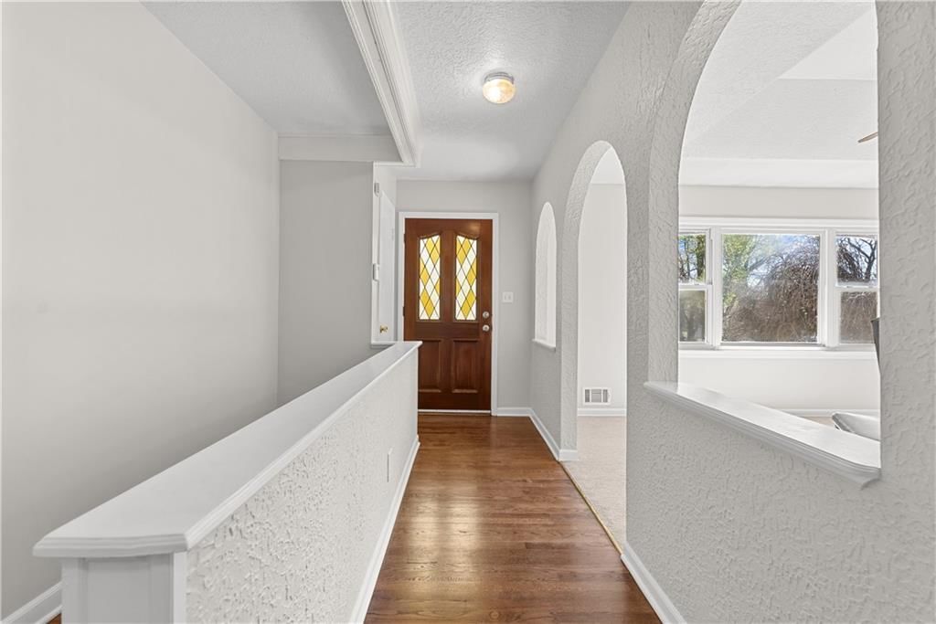 400 NE Howard Street — photo 4