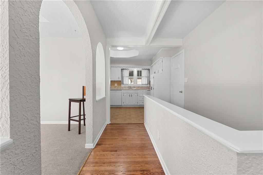 400 NE Howard Street — photo 5