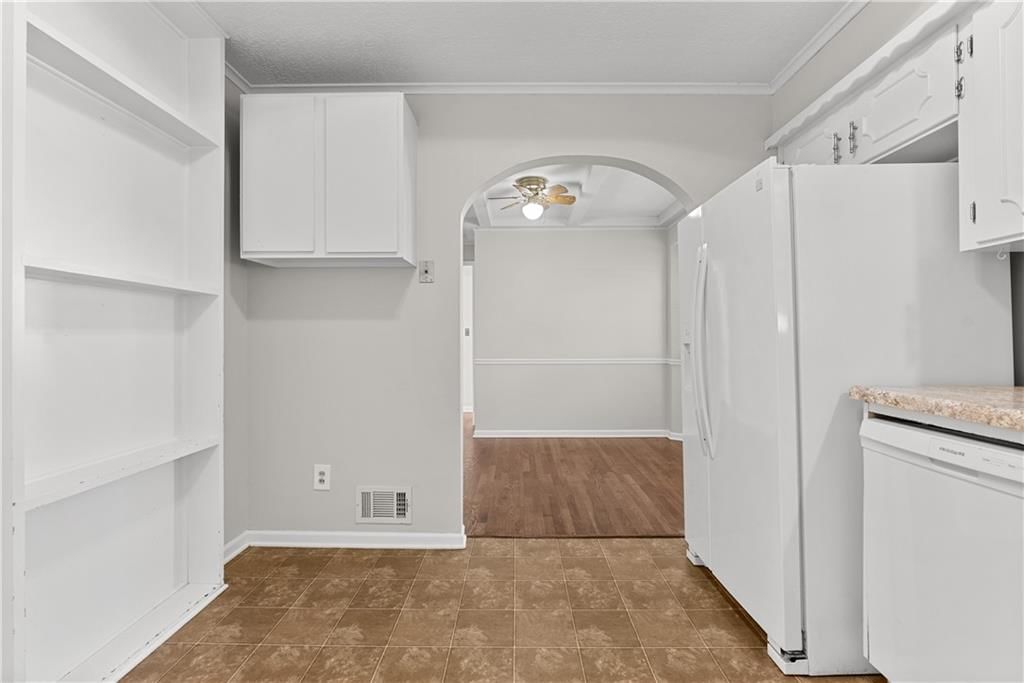 400 NE Howard Street — photo 10