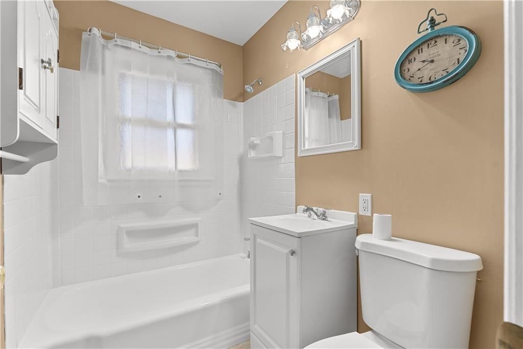 400 NE Howard Street — photo 15