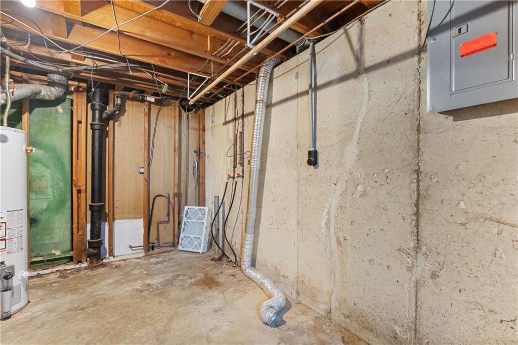 400 NE Howard Street — photo 27