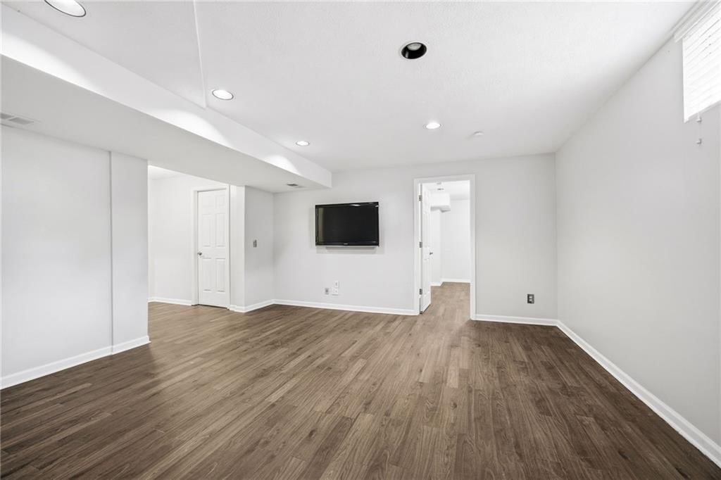 15375 W 150th Street — photo 27