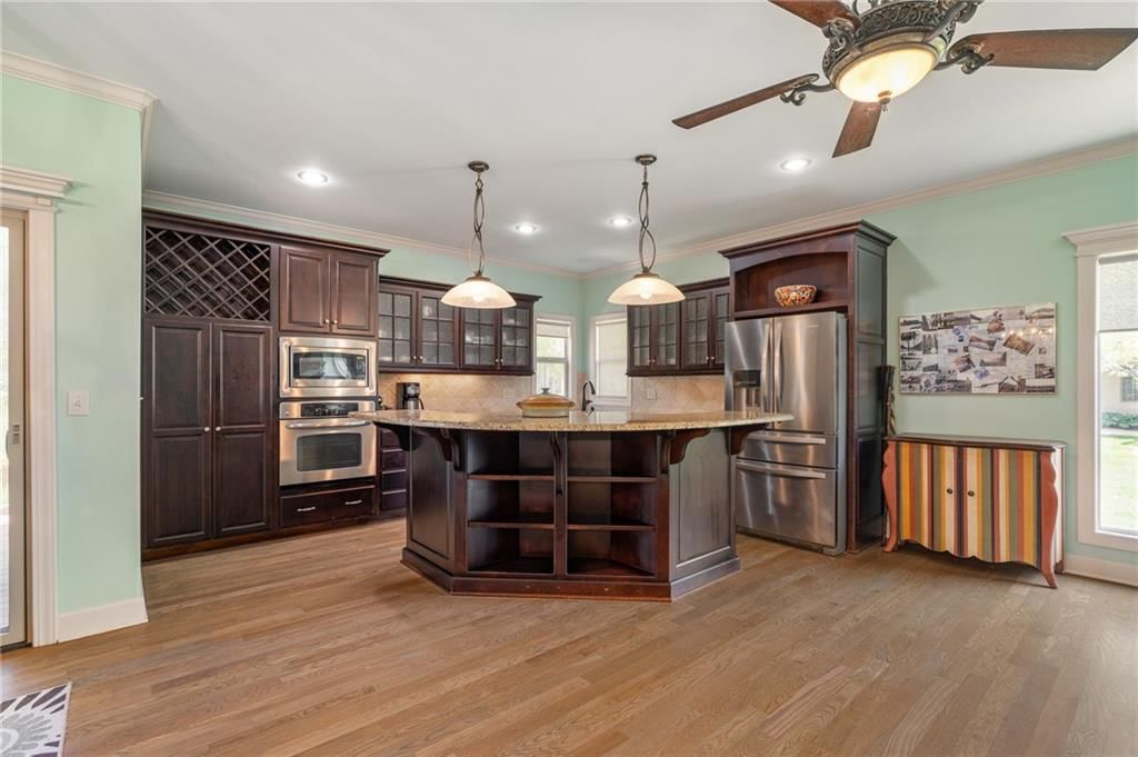 2504 NW Ashurst Drive — photo 7