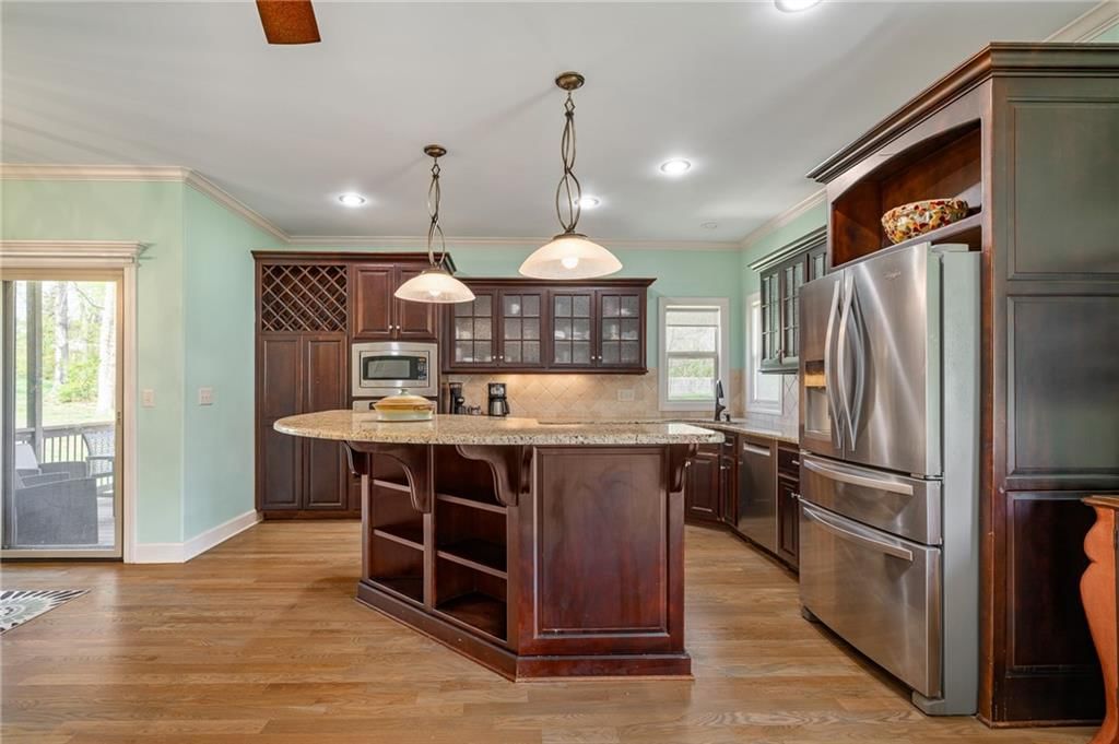2504 NW Ashurst Drive — photo 8