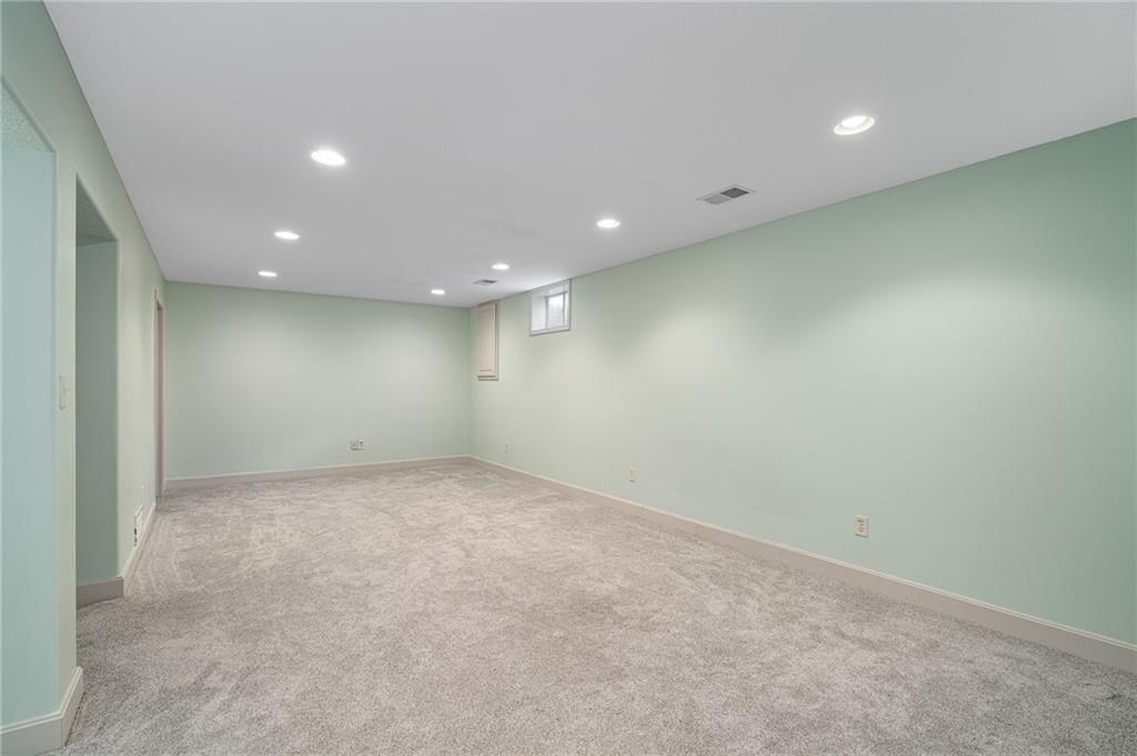 2504 NW Ashurst Drive — photo 26